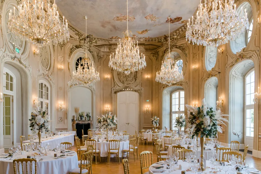 The magnificent Oval Hall at Laxenburg Palace - Conference Center is the perfect venue for a unique wedding